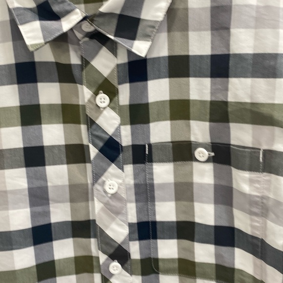 Checkered green blue grey woods short sleeve button down shirt - Picture 5 of 7